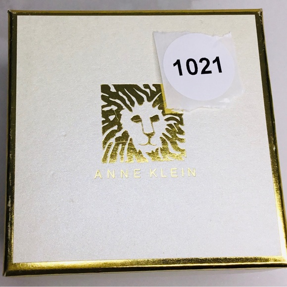 Vintage Gold Tone Anne Klein Enamel Rhinestone Flowers Wheelbarrow Cart Brooch - Picture 4 of 4